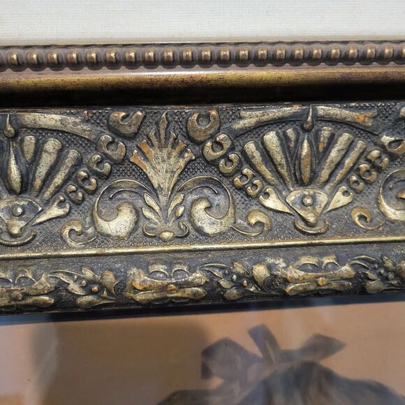 Vintage or Antique Portrait of a women muted pallet in ornate frame & Matted - Picture 14 of 16